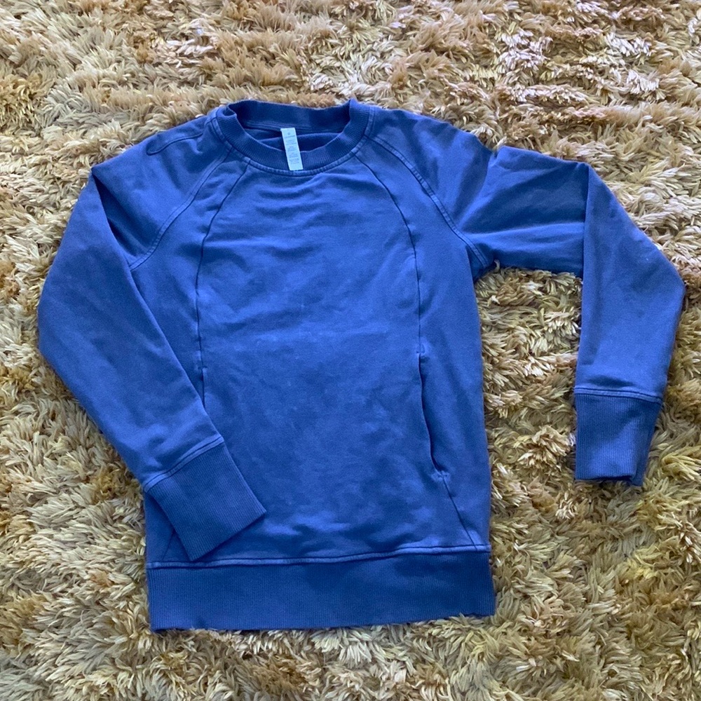 Lululemon sweatshirt